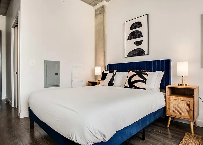 Apartamento Boulevard Highrise Stu Sky Pool Parking Gym 26 *
